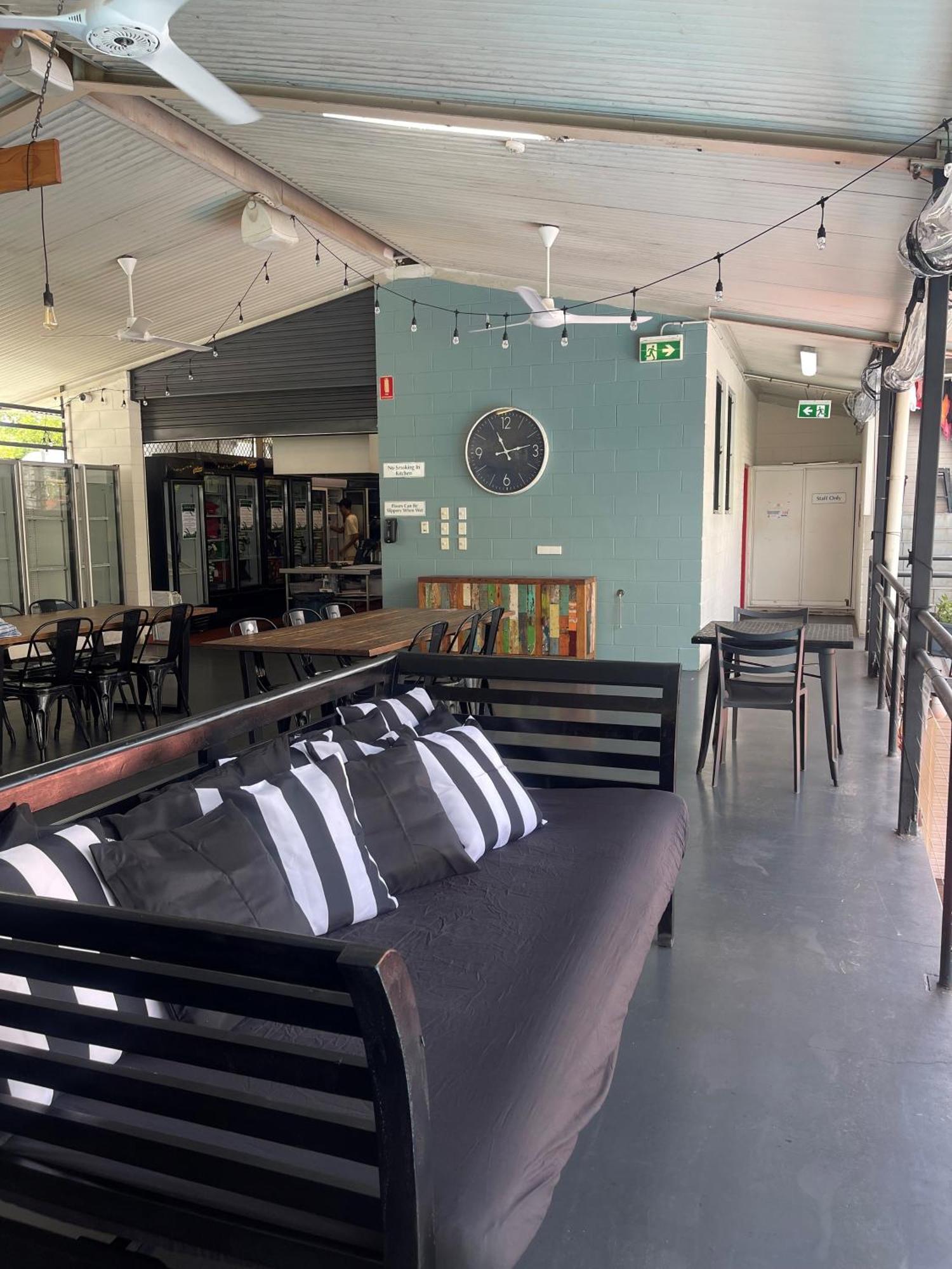 Youth Shack Backpackers Darwin Dış mekan fotoğraf