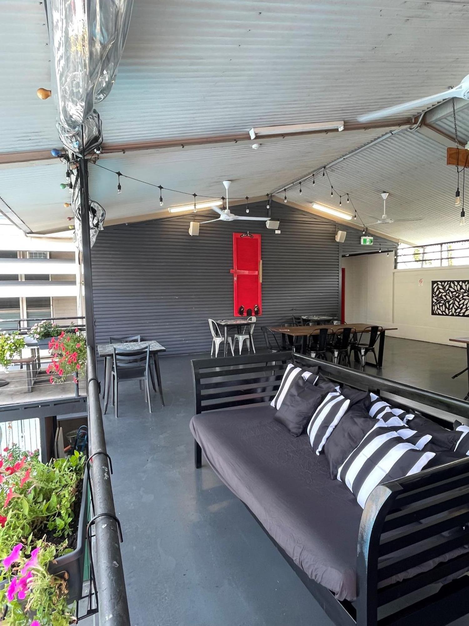 Youth Shack Backpackers Darwin Dış mekan fotoğraf